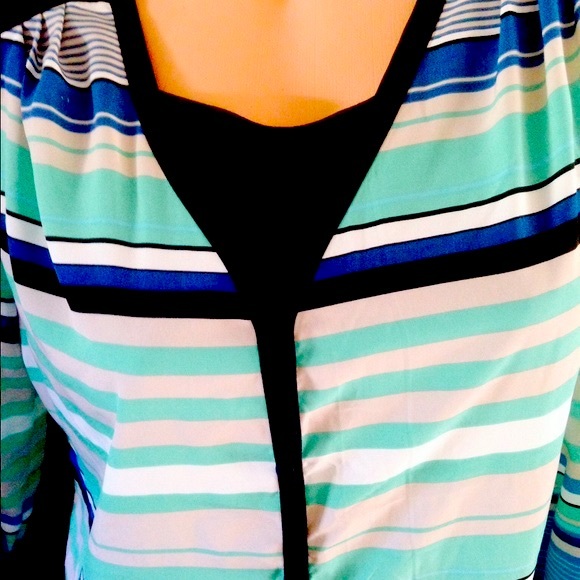 Multi-colored, Cuffed Top - Picture 2 of 4